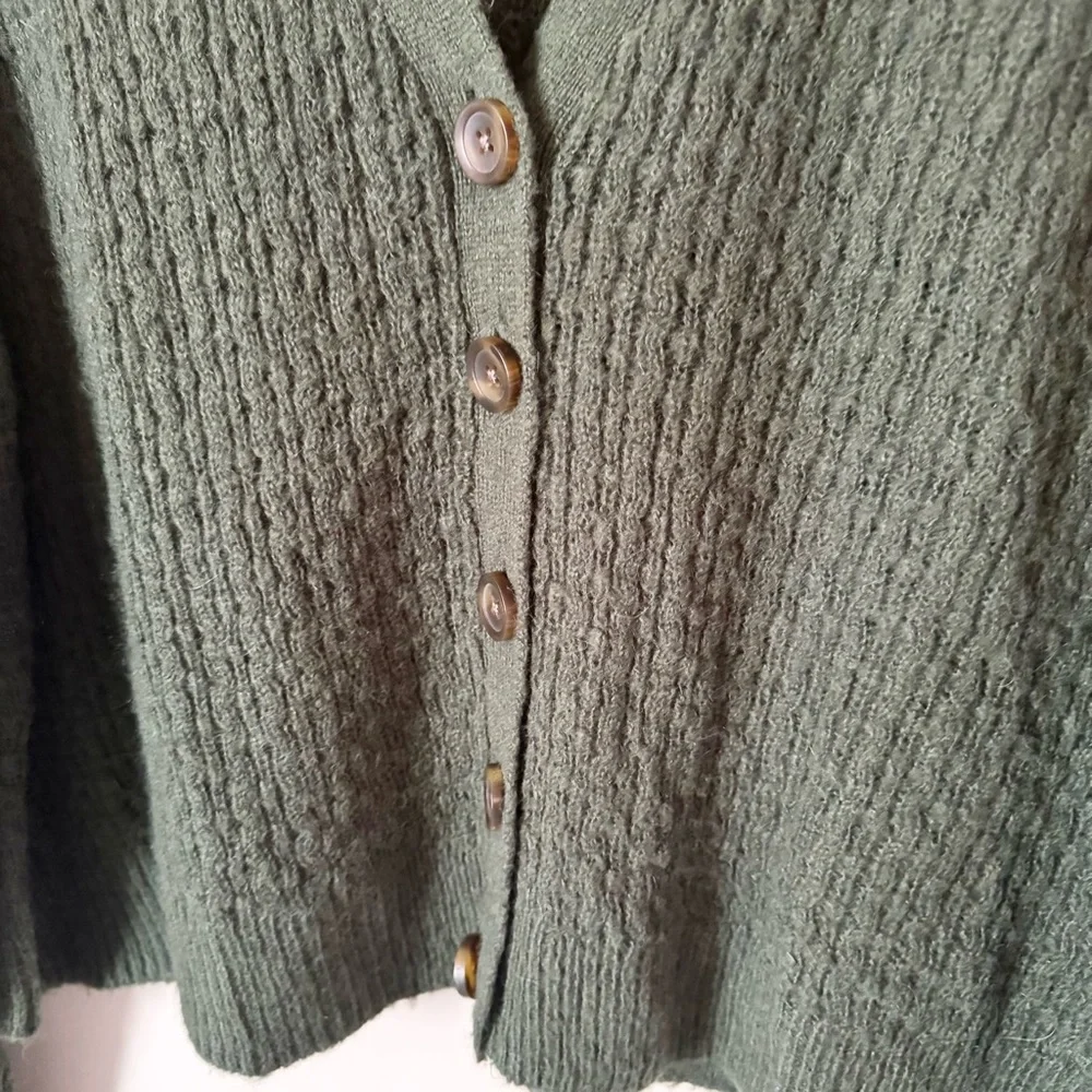 Madewell Mayfair Sweater Cardigan in Hthr Pine - Picture 9 of 12